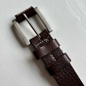 Banana Republic Men’s Genuine Textured Leather Belt
